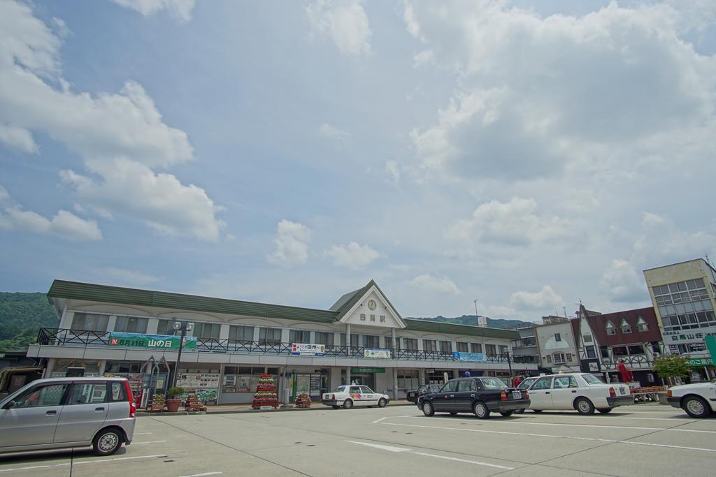 Hakuba Station Guesthouse En Exterior foto
