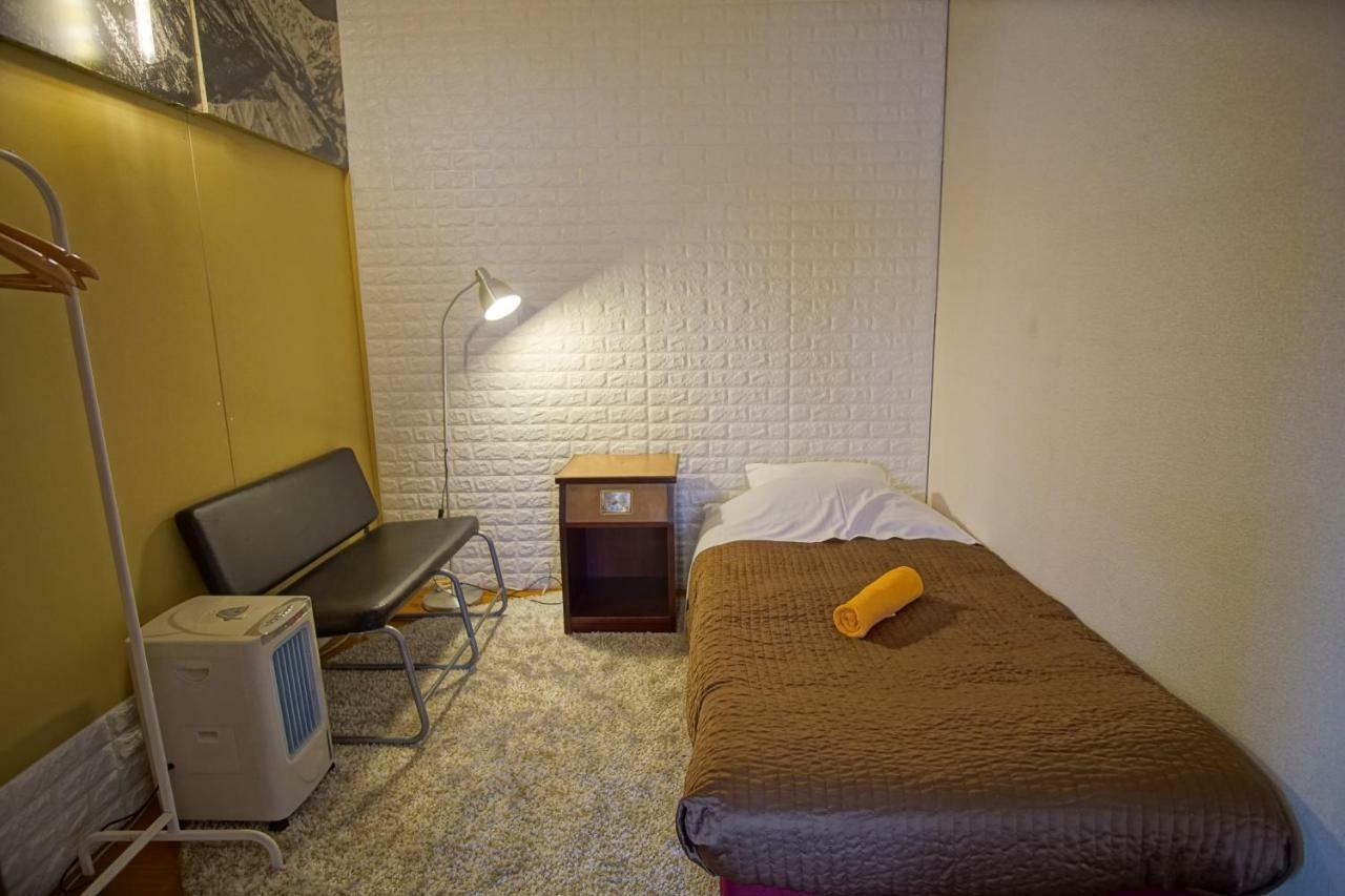 Hakuba Station Guesthouse En Exterior foto
